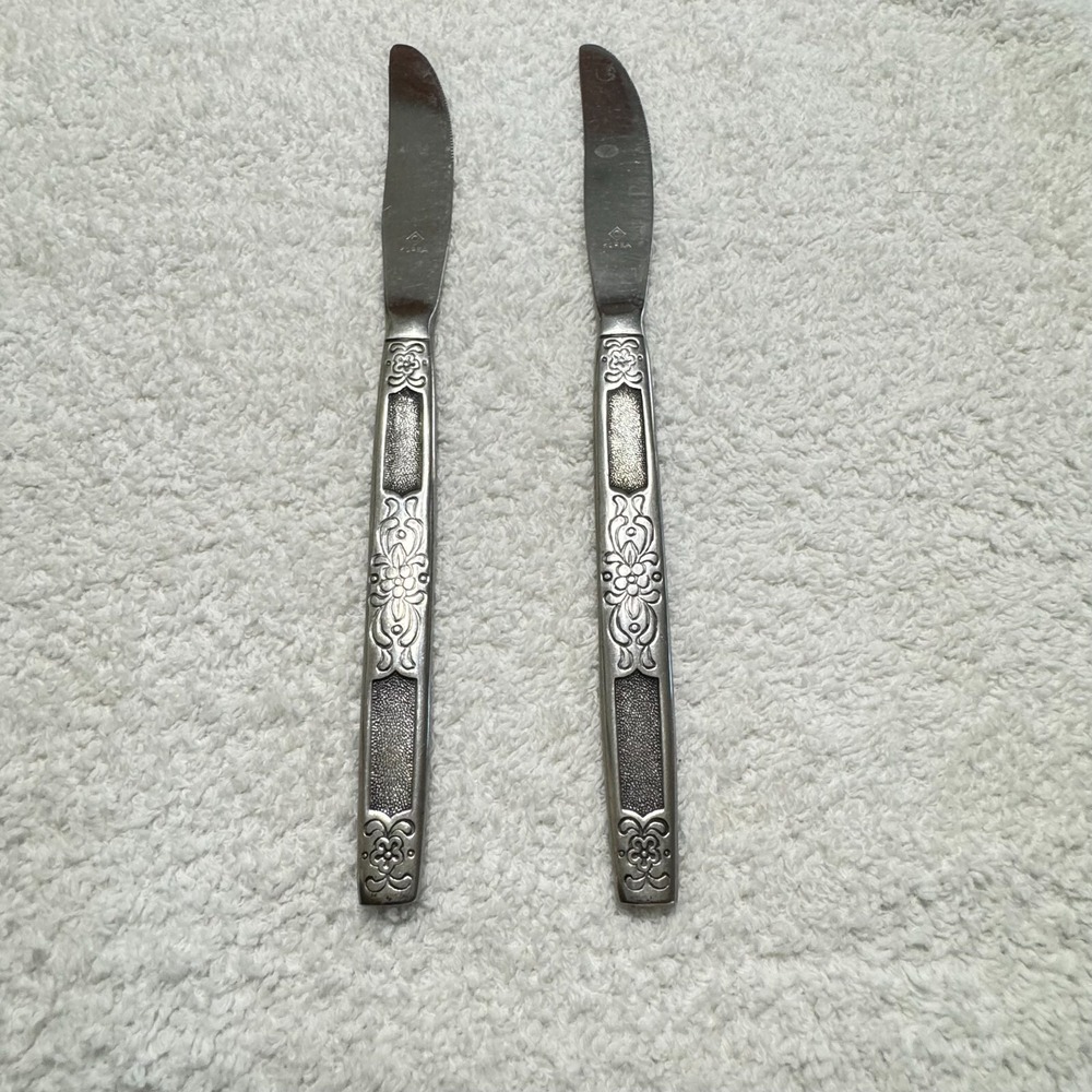 2 Butter Knifes Oneida Northland Stainless Flatware Korea Vintage Damask Flower